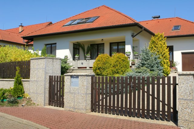 Cizinci budou moci od příštího roku v Česku volně nabývat nemovitosti 