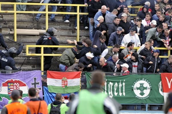 Vyhrocené utkání Dunajská Streda - Slovan Bratislava. Vyhrocené utkání Dunajská Streda - Slovan Bratislava.