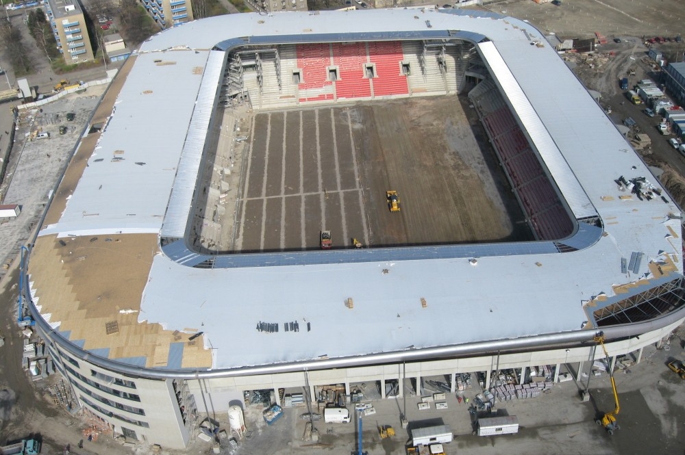 Letecký záběr na nový stadion fotbalistů Slavie v Edenu. Letecký záběr na nový stadion fotbalistů Slavie v Edenu.
