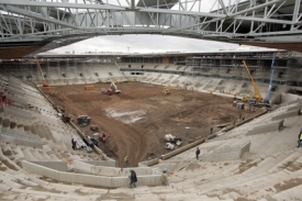 Nově budovaný stadion fotbalistů Slavie.