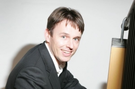 ODS už kampaň na FB rozjela. Edvard Kožu&scaron;n&iacute;k věř&iacute; v tis&iacute;ce hlasů.