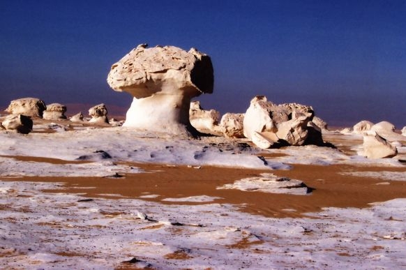 Pouštní oblast na jihu Egypta, kde unesli turisty.