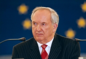 Friedrich: Ať se Česko prohodí se Švédskem.