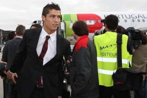 Střetnutí Ronalda a spol. se Švýcary vynese okolo 50 milionů eur