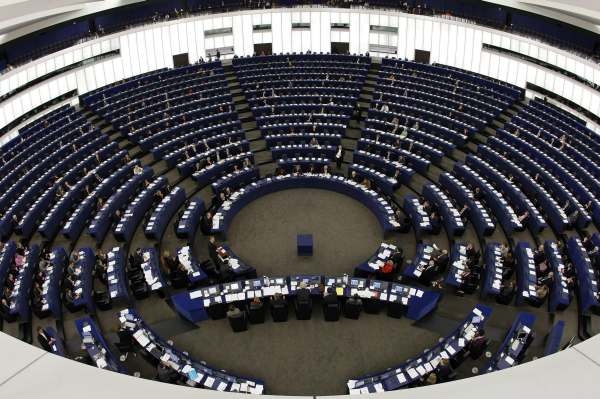 Češi se o práci svých europoslanců příliš nezajímají.