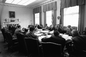 Jednání výkonného výboru Národní bezpečnostní rady USA.