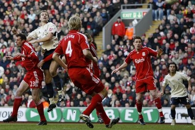 Liverpool nestačil na druholigový Barnsley.