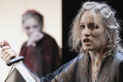 Helena Dvořáková jako Faidra ve stejnojmenné inscenaci.