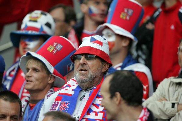 Policejní rada varuje české fanoušky: Pozor na falešné vstupenky.