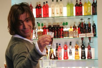 Ilustrační foto - reklama na Fernet Berentzen s hercem Sagvanem Tofi