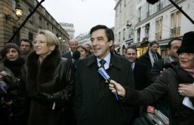 Francouzský premiér Fillon a jeho vláda