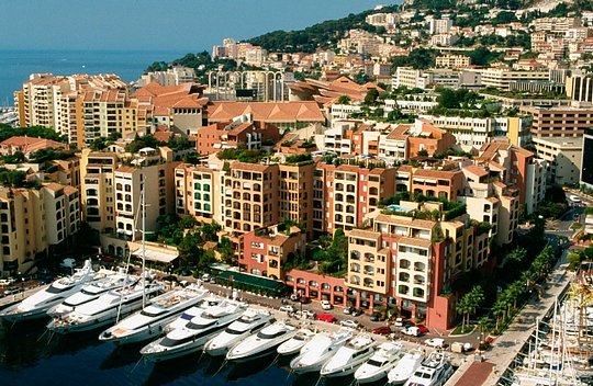 Hamilton by rád koupil byt s výhledem na moře ve čtvrti Fontvieille. Hamilton by rád koupil byt s výhledem na moře ve čtvrti Fontvieille.
