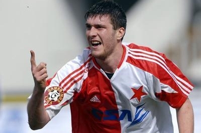 Útočník Pavel Fořt na archivním snímku. Útočník Pavel Fořt na archivním snímku.