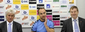 Zleva kouč Liberce &Scaron;korpil, &uacute;točn&iacute;k Nezmar a ředitel klubu Kleibl.