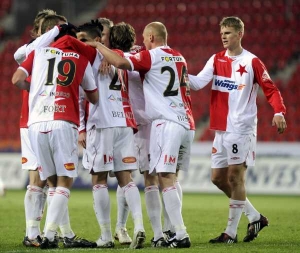 Fotbalist&eacute; Slavie. Udrž&iacute; na jaře n&aacute;skok před pron&aacute;sledovateli?
