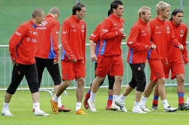 Fotbalistům Česka rakouská věštkyně vůbec nevěří.