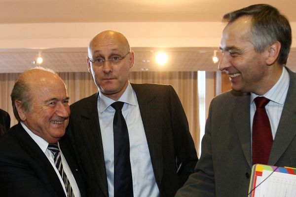 Francouzský ministr sportu (uprostřed): dohlednémě na Anglii.