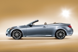 Infiniti G37 se bude prodávat i v podobě s otevírací pevnou střechou. Jen není jasné, kde.