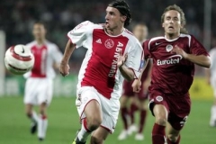 Zdeněk Grygera v dresu Ajaxu (vlevo)