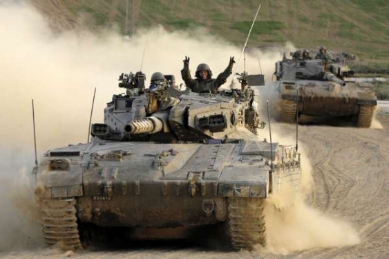 Izraelci se stále připravují na pozemní ofenzivu do Gazy. Izraelci se stále připravují na pozemní ofenzivu do Gazy.