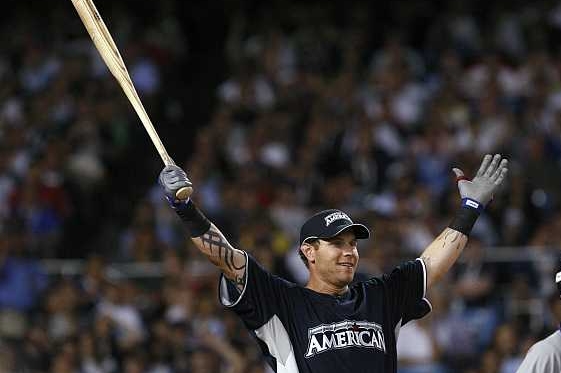 Pálkař Josh Hamilton si užívá aplaus zaplněných tribun v New Yorku. 
