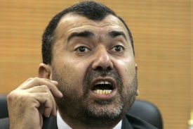 Palestinský ministr vnitra Hání Kavásmí rezignoval.