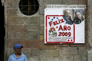 &Scaron;ťastn&yacute; Nov&yacute; rok 2009. Fidel Castro už v mnoho dal&scaron;&iacute;ch nedouf&aacute;.