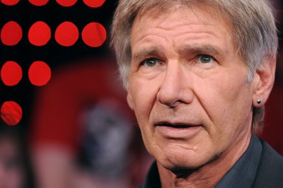 Harrison Ford bojuje proti kácení lesů oholeným hrudníkem.