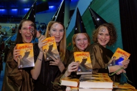 Prodej knihy Harry Potter.