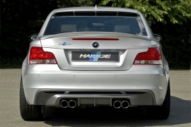 U Hartge dostali ze 135i Coupé 350 koní a 480 newtonmetrů.