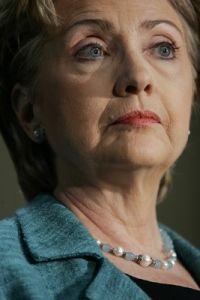 Kampaň Hillary Clintonové neběží podle plánu. Kampaň Hillary Clintonové neběží podle plánu.
