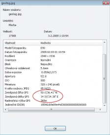GPS data se ukládají do EXIF hlavičky fotografie.
