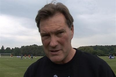 Glen Hoddle. Bývalý trenér anglické fotbalové reprezentace. Glen Hoddle. Bývalý trenér anglické fotbalové reprezentace.