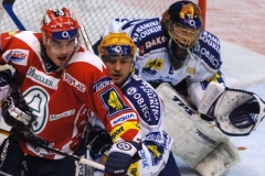 Pardubický Petr Sýkora (vlevo) a plzeňský Radek Matějovský.