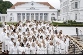 Obsluhující personál v Heiligendammu.