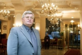 Hoteliér Vlastimil Dvořák. Hoteliér Vlastimil Dvořák.