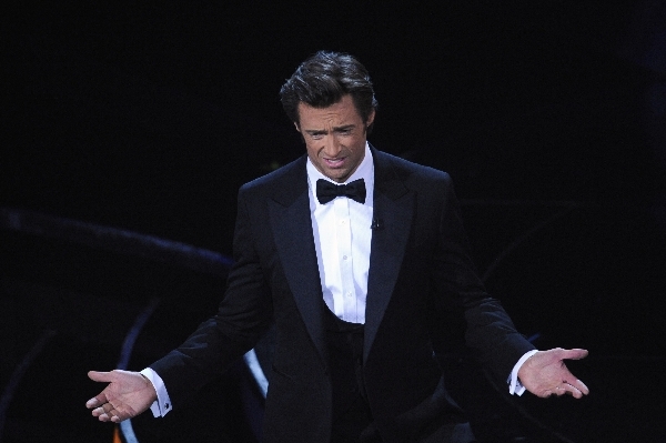 Večerem provázel herec Hugh Jackman.