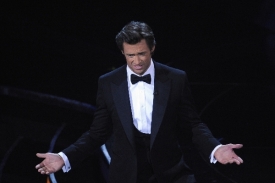Večerem provázel herec Hugh Jackman.
