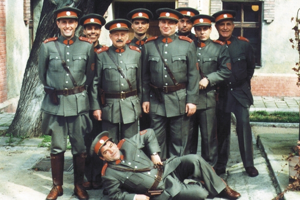 Hlavní postavy českého detektivního seriálu Četnické humoresky.
