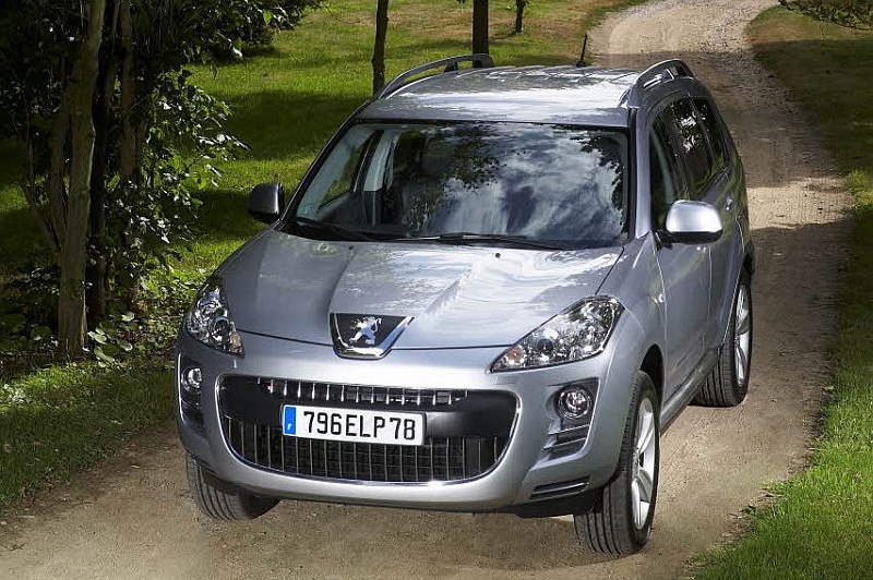 Nejlevnější Peugeot 4007 vyjde na necelých sedm set tisíc.