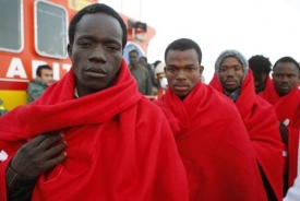 Afričtí nelegální imigranti na jihu Španělska (16.1.09).