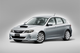 S nov&yacute;m nas&aacute;vac&iacute;m otvorem na kapotě tato impreza vypad&aacute; jako rychl&aacute; verze WRX, ale zd&aacute;n&iacute; klame. Poh&aacute;n&iacute; ji diesel. 