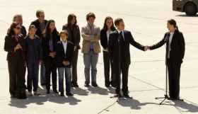 Ingrid Betancourtov&aacute; s prvn&iacute;m francouzsk&yacute;m p&aacute;rem a rodinou.