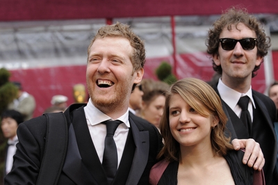 Markéta Irglová s Glenem Hansardem na předávání Oscarů.