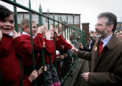 Gerry Adams ze strany Sinn Féin