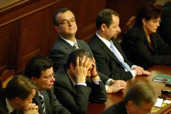 ilustrační foto: členové vlády v Poslanecké sněmovně ilustrační foto: členové vlády v Poslanecké sněmovně