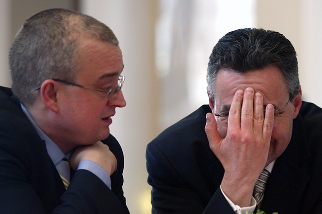 Návrh na zákaz publikování odposlechů pochází od Marka Bendy (vlevo)
