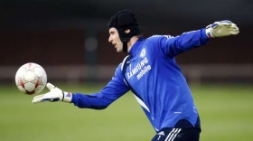 Petr Čech. Do Moskvy mu přivezli kus bývalého Československa.