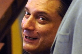 Předseda ČSSD Jiří Paroubek může být dle výzkumů spokojen.
