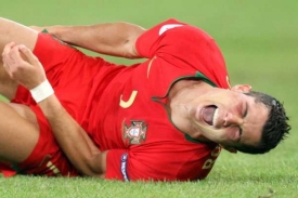 Cristiano Ronaldo odehrál poslední tři měsíce se zraněním. Cristiano Ronaldo odehrál poslední tři měsíce se zraněním.